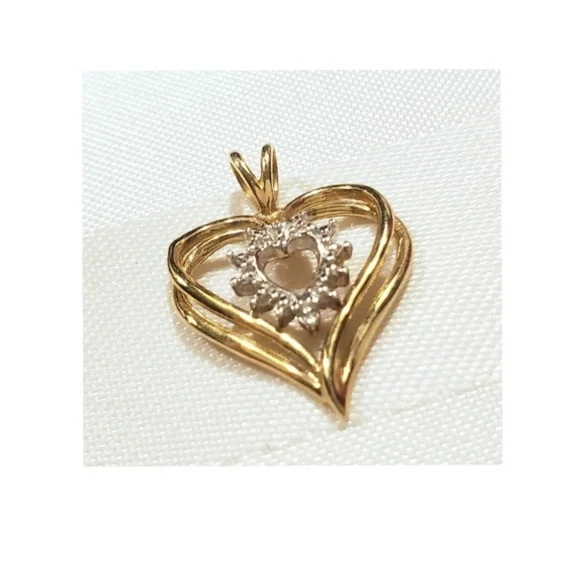 10K Solid Yellow Gold Triple Heart Genuine Diamond Heart Pendant 1.47 grams